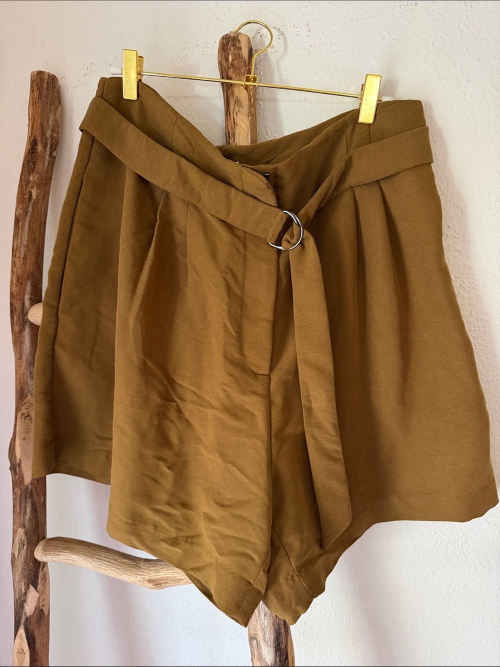 H&M Tailored Flowy High-Waist Belted Dressy Shorts - Olive Brown Green 14